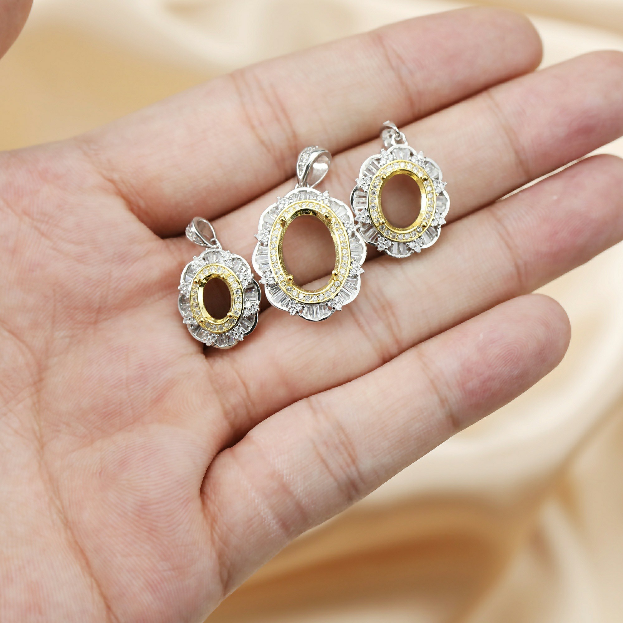 Lunette ovale de plusieurs tai - Bezels Set Pendant avis et prix