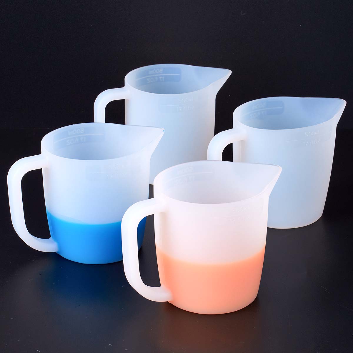 Tasse à mesurer en Silicone de - Mixing Cup Silicone avis et prix